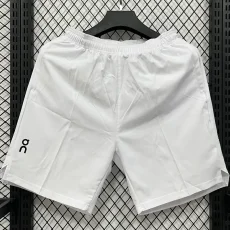D629 ON White Casual Short Pants