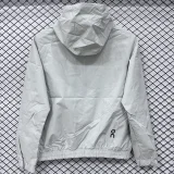 2026 ON Light gray Outdoor Jackets #Y506冲锋衣