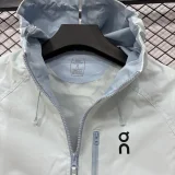 2026 ON Light blue Outdoor Jackets #Y506冲锋衣