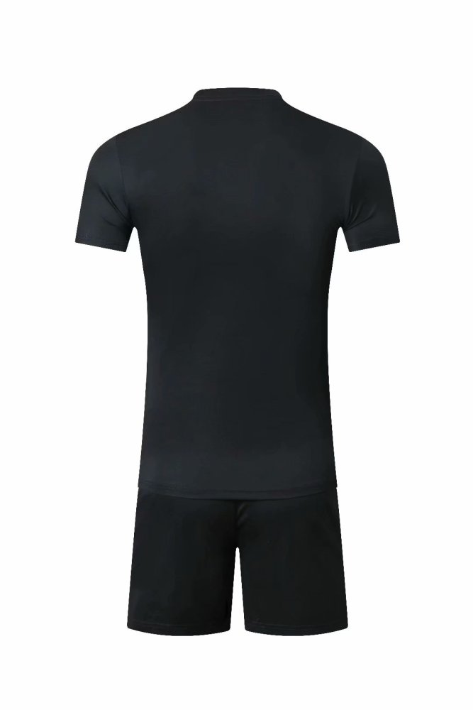 #605 Black Soccer Training Uniform Blank Jersey and Shorts