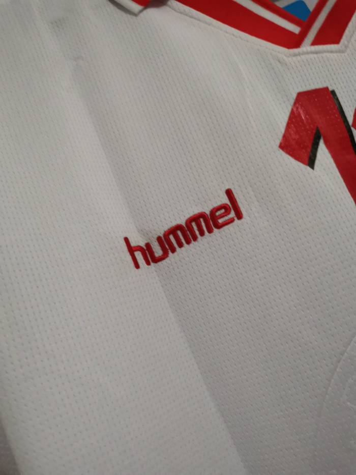 Retro Jersey 1998 Denmark 11 B.LAUDRUP Away Soccer Jersey White Vintage Football Shirt