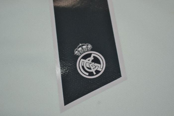 with UCL Patch Retro Jersey 2005-2006 Real Madrid 7 RAUL Home Soccer Jersey
