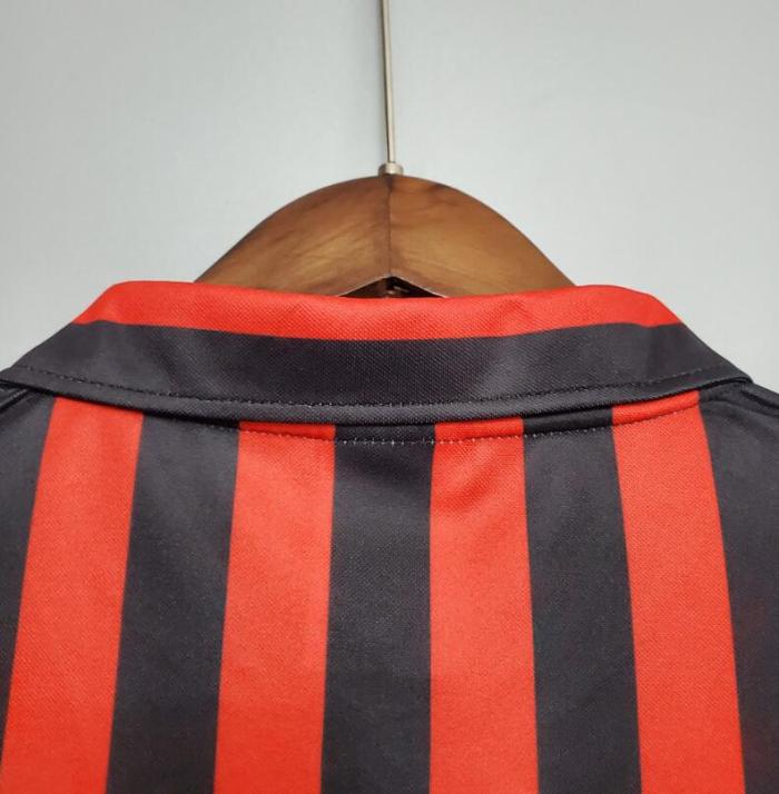Retro Jersey AC Milan 1999-2000 Home Red Soccer Jersey AC Vintage Football Shirt