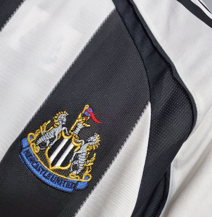 Retro Jersey 2005-2006 Newcastle United Home White/Black Soccer Jersey Vintage Football Shirt
