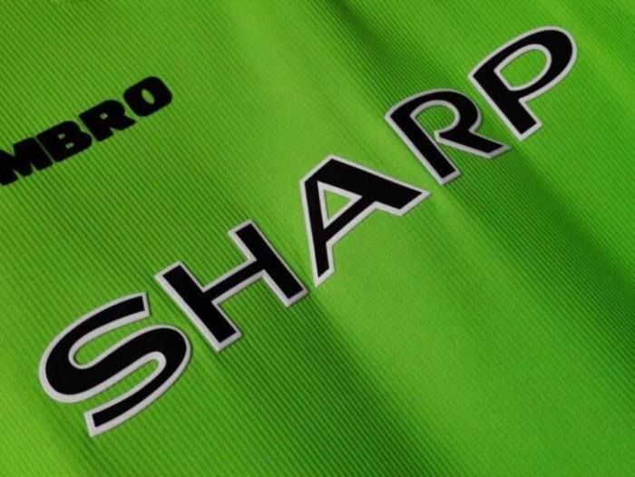 Retro Jersey 1998-1999 Long Sleeve Manchester United Green Goalkeeper Soccer Jersey