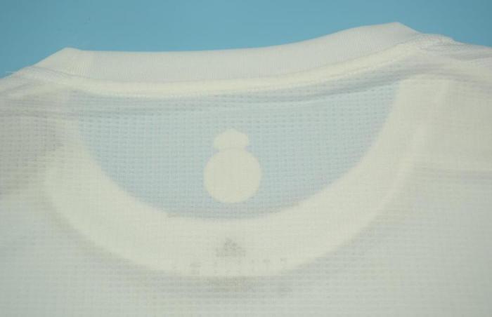 Retro Jersey Long Sleeve 2010-2011 Real Madrid Home Soccer Jersey