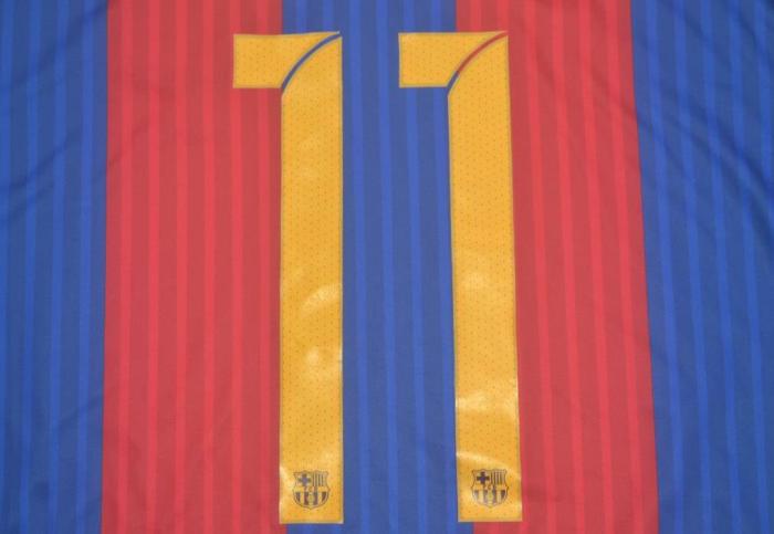 with UCL Patch Retro Jersey 2016-2017 Barcelona NEYMAR JR 11 Home Soccer Jersey