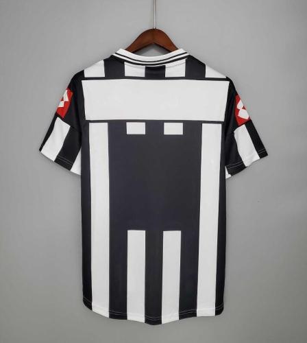 Retro Jersey 2001-2002 Juventus Home White/Black Soccer Jersey Vintage Football Shirt