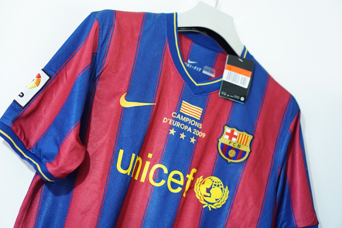 with Front Lettering+LFP Patch Retro Jersey Barcelona 2009-2010 Home Sooccer Jersey Vintage Football Shirt