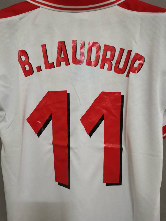 Retro Jersey 1998 Denmark 11 B.LAUDRUP Away Soccer Jersey White Vintage Football Shirt