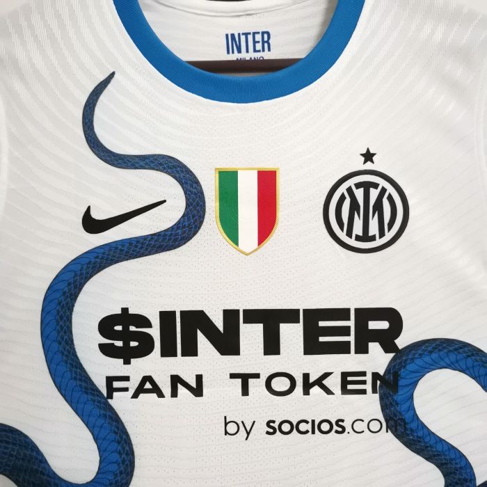 with Scudetto+UCL Patch Retro Jersey 2021-2022 Inter Milan Away White Soccer Jersey