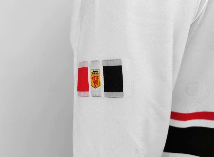 Long Sleeve Retro Jersey 1998-1999 Manchester United Away White Soccer Jersey Vintage Man Uted Football Shirt
