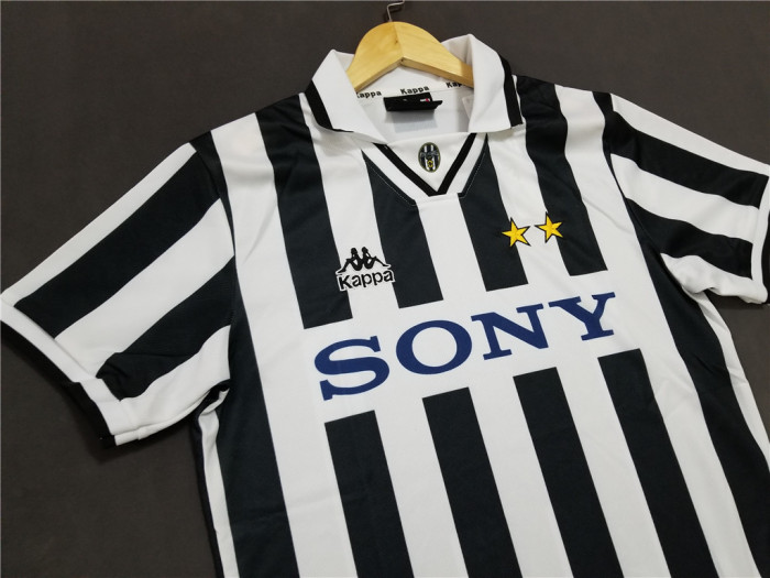 Retro Jersey Juventus 1995-1997 Home Soccer Jersey