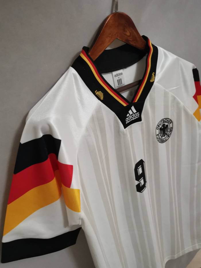 Retro Jersey 1992 Germany 9 VOLLER Home Soccer Jersey Vintage Football Shirt