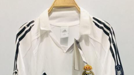 with LFP Patch Retro Jersey 2005-2006 Real Madrid BECKHAM 23 Home Soccer Jersey