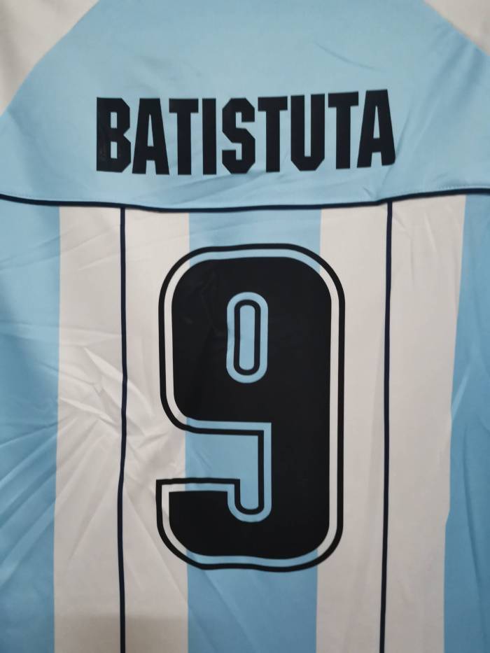Retro Jersey 2000 Argentina BATISTUTA 9 Home Soccer Jersey Vintage Football Shirt