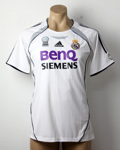 Retro Jersey 2006-2007 Real Madrid Home Soccer Jersey Vintage Football Shirt