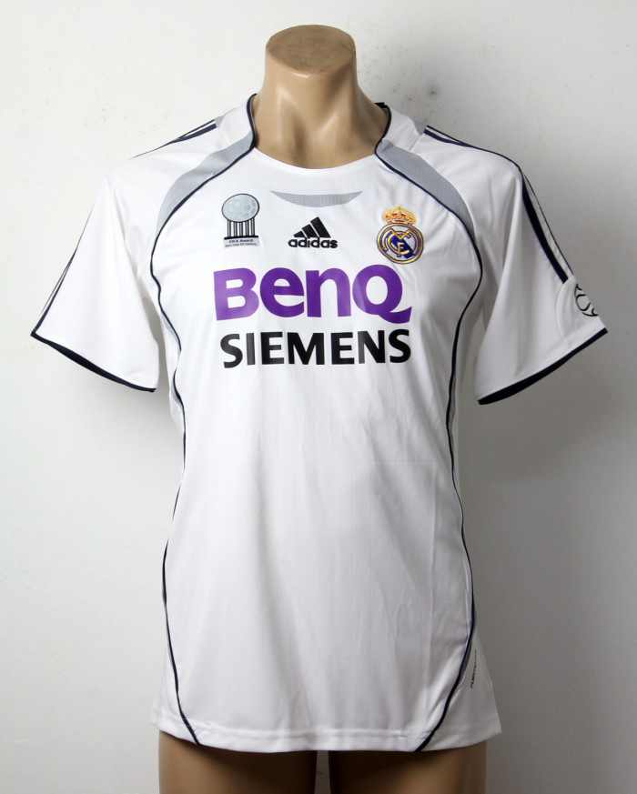 Retro Jersey 2006-2007 Real Madrid Home Soccer Jersey Vintage Football Shirt