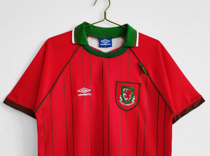 Retro Jersey 1994-1996 Wales Home Red Soccer Jersey Vintage Football Shirt