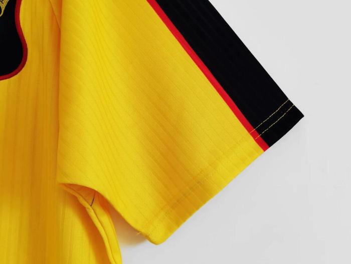 Retro Jersey 1996-1998 Scotland Away Yellow Soccer Jersey Vintage Football Shirt