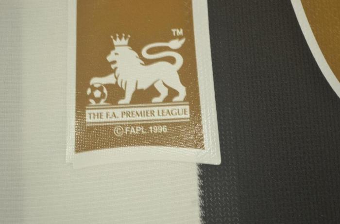 with EPL Patch Retro Jersey 2005-2006 Newcastle United 10 OWEN Home Soccer Jersey