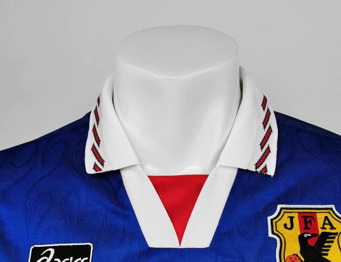 Long Sleeve Retro Jersey 1998-1999 Japan Home Soccer Jersey Vintage Football Shirt