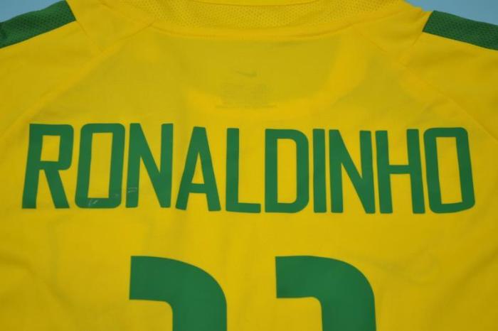 Retro Jersey 2002 Brazil RONALDINHO 11 Home Soccer Jersey