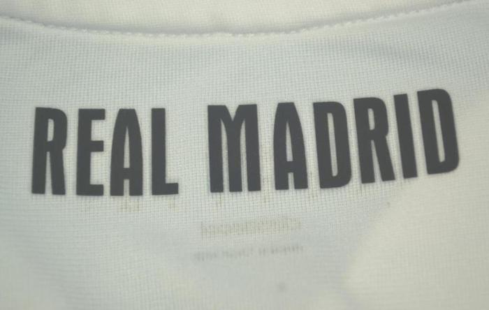 Retro Jersey Long Sleeve 2010-2011 Real Madrid Home Soccer Jersey