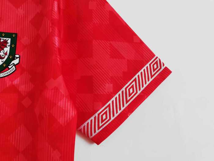Retro Jersey 1990-1992 Wales Home Soccer Jersey Vintage Football Shirt