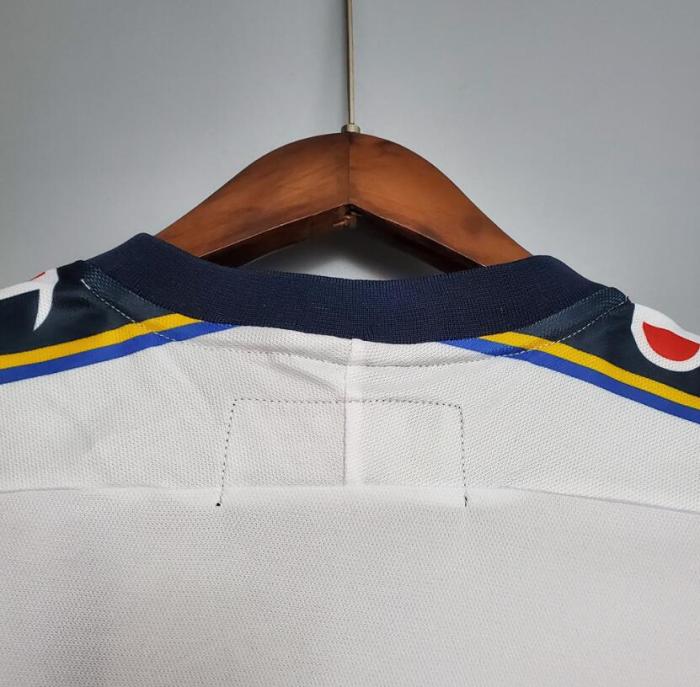 Retro Jersey 2002-2003 Parma Away White Soccer Jersey Vintage Football Shirt