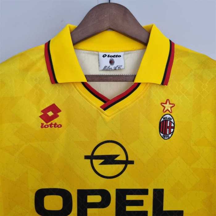Retro Jersey 1995-1996 AC Milan WEAH 9 Third Away Yellow Soccer Jersey Vintage Football Shirt