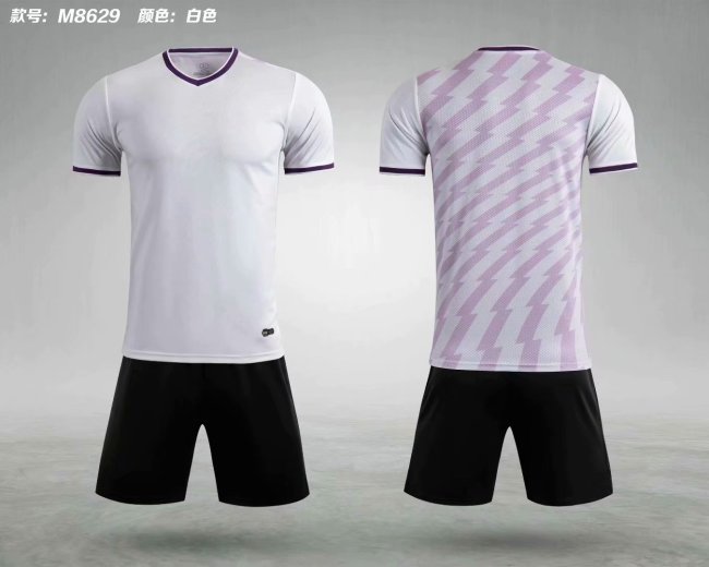 M8629 White Tracking Suit Adult Uniform Soccer Jersey Shorts