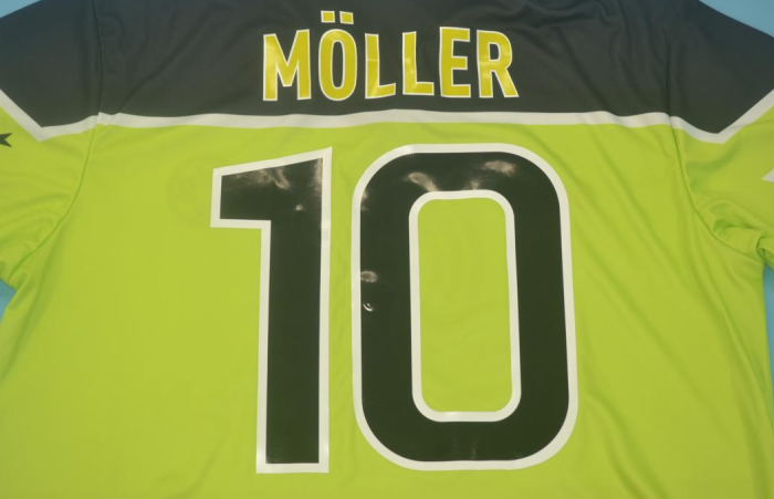 Retro Jersey 1996-1997 Borussia Dortmund 10 MOLLER UCL Version Yellow Soccer Jersey