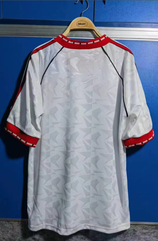 with Patch Retro Jersey Manchester United 1991 WINNERS CUP FINAL White Vintage Soccer Jersey