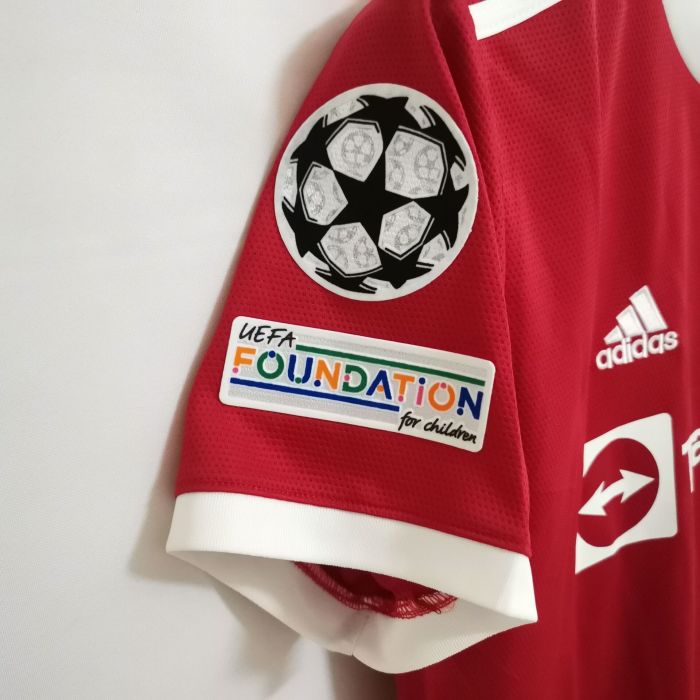 with UCL Patch Retro Jersey Fans Version 2021-2022 Manchester United B.FERNANDES 18 Home Soccer Jersey