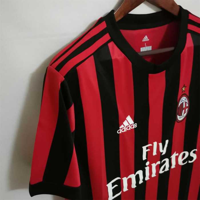 Retro Jersey 2017-2018 AC Milan Home Soccer Jersey Vintage Football Shirt
