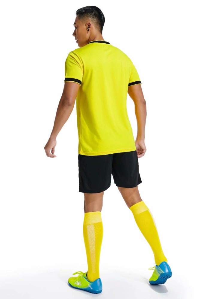 D8819 Yellow Youth Set Adult Uniform Blank Soccer Training Jersey and Shorts