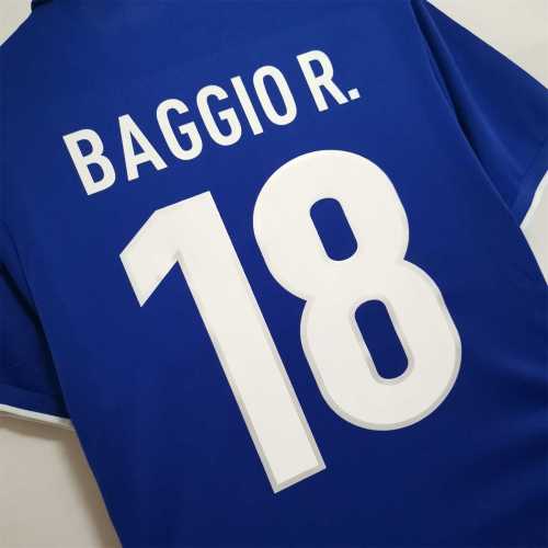 Retro Jersey 1998 Italy BAGGIO R. 18 Home Soccer Jersey Vintage Football Shirt