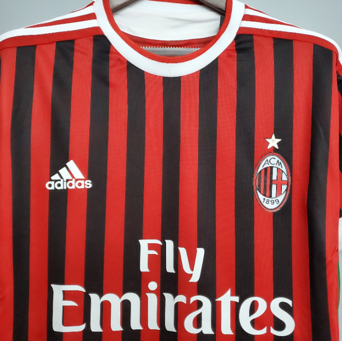 Retro Jersey 2011-2012 Ac Milan Home Soccer Jersey Vintage Football Shirt