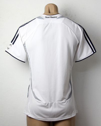 Retro Jersey 2006-2007 Real Madrid Home Soccer Jersey Vintage Football Shirt