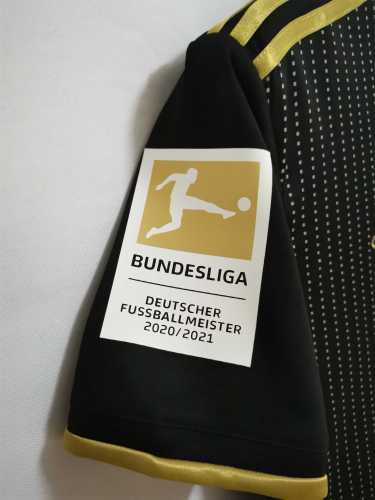 with Bundesliga Patch Retro Jersey 2021-2022 Bayern Munich LEWANDOWSKI 9 Away Black Soccer Jersey