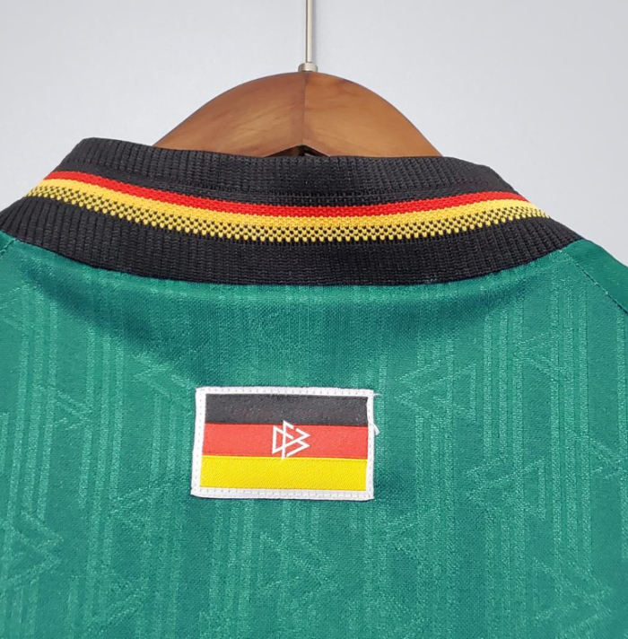 Retro Jersey Germany 1996 KLINSMANN 18 Away Green Soccer Jersey Vintage Football Shirt