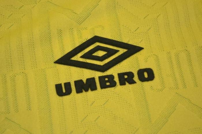 with EPL Patch Retro Jersey 1992-1994 Manchester United CANTONA 7 Away Yellow/Green Soccer Jersey