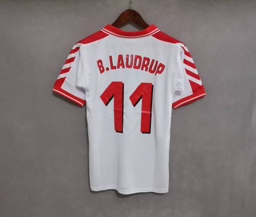 Retro Jersey 1998 Denmark 11 B.LAUDRUP Away Soccer Jersey White Vintage Football Shirt