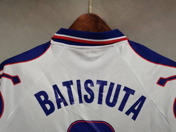 Retro Jersey 1995-1996 Fiorentina 9 BATISTUTA Away White Soccer Jersey Vintage Football Shirt