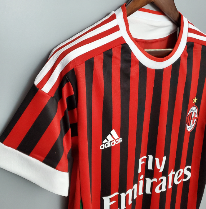 Retro Jersey 2011-2012 Ac Milan Home Soccer Jersey Vintage Football Shirt