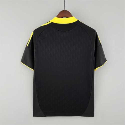Retro Jersey 2010-2011 Liverpool 3rd Away Black Soccer Jersey Vintage Football Shirt