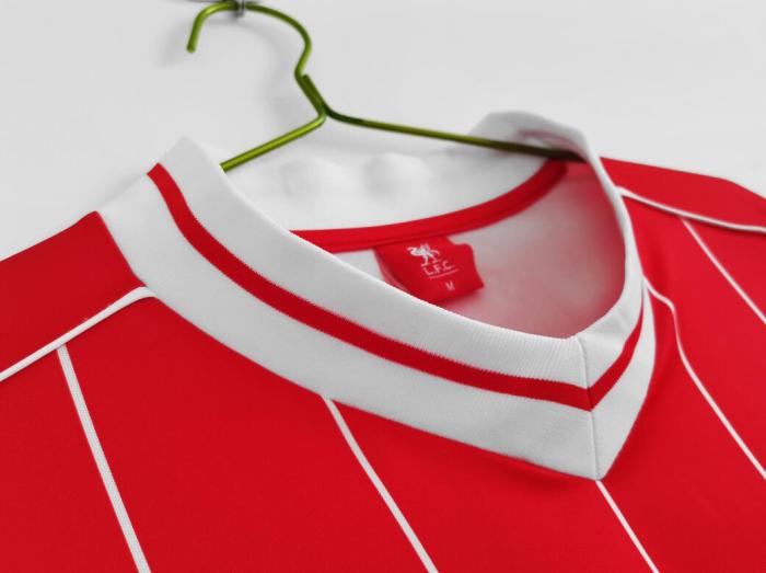 Retro Jersey 1981-1984 Liverpool Home Red UEFA Champions League Soccer Jersey