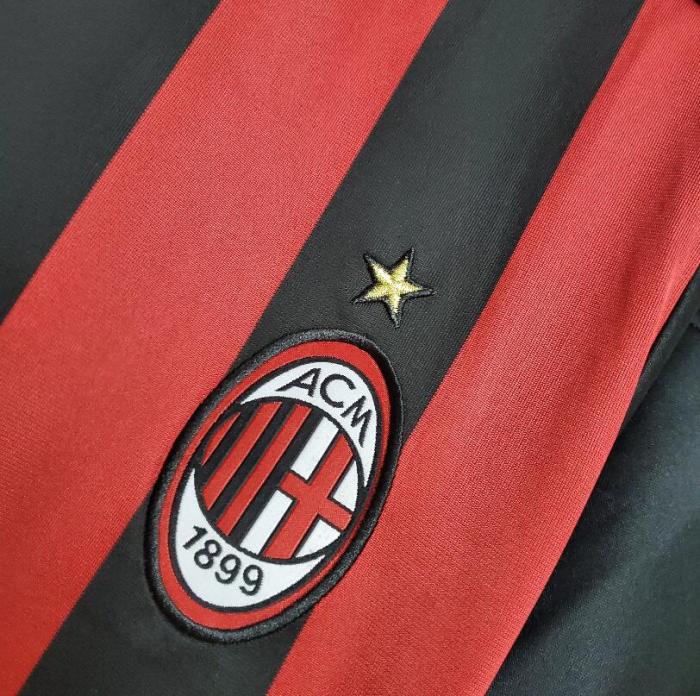 Retro Jersey 2009-2010 AC Milan Home Soccer Jersey Vintage Football Shirt