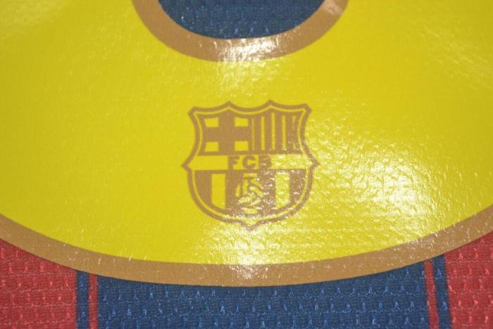 with LFP Patch Retro Jersey 2009-2010 Barcelona XAVI 6 Home Soccer Jersey